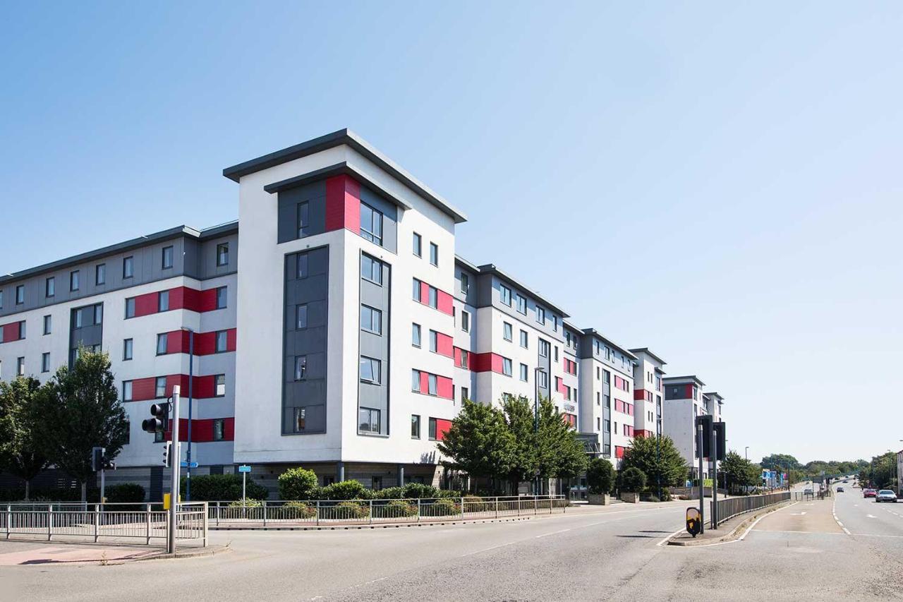 En Suite Rooms, Gillingham - Sk Luaran gambar